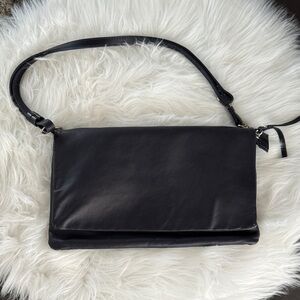 Gianni Chiarini Italian Leather Shoulder Bag Dark Navy